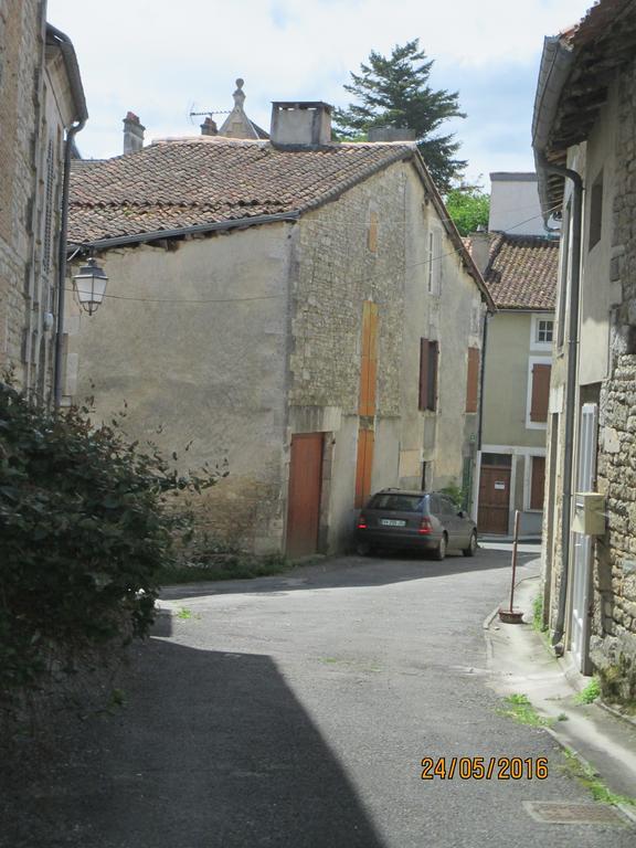 Rue Des Douves Villa Verteuil-sur-Charente Exterior foto